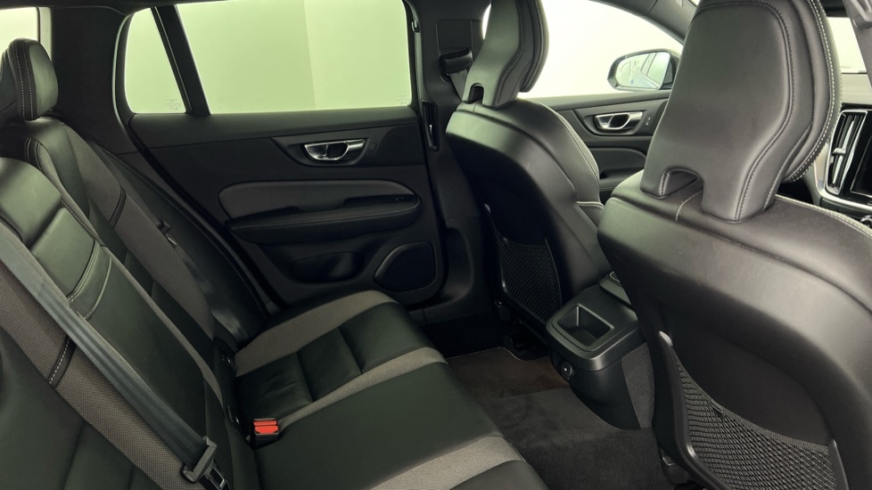 Used Volvo V60 2020 for sale - 76684082: Photo 6