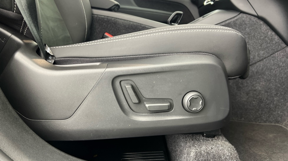 Used Volvo XC40 2024 for sale - 76208957: Photo 30