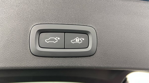 Used Volvo XC40 2024 for sale - 76208957: Photo 35