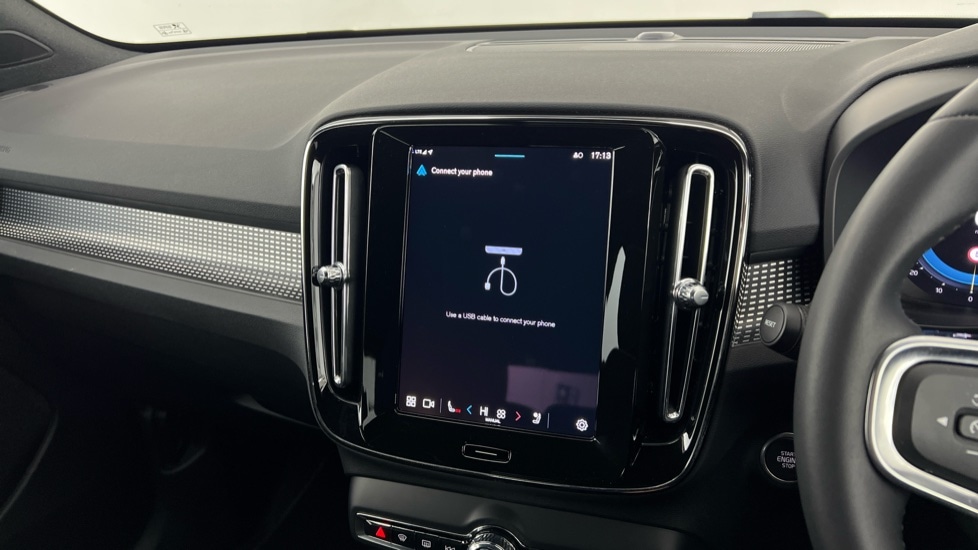 Used Volvo XC40 2024 for sale - 76208957: Photo 42