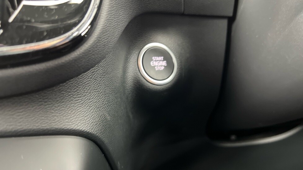 Used Volvo XC40 2024 for sale - 76208957: Photo 46