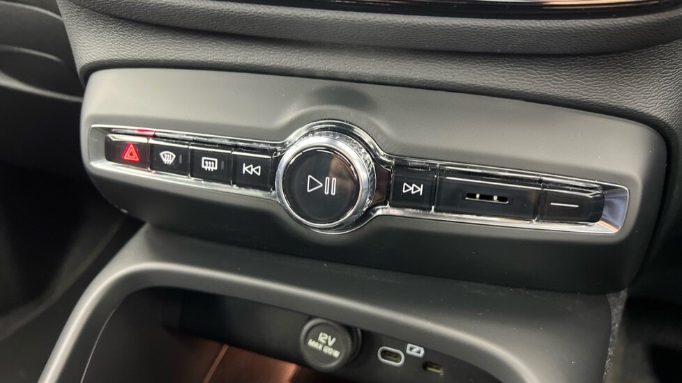 Used Volvo XC40 2024 for sale - 76208957: Photo 47