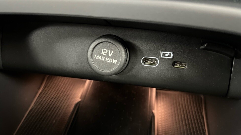 Used Volvo XC40 2024 for sale - 76208957: Photo 50