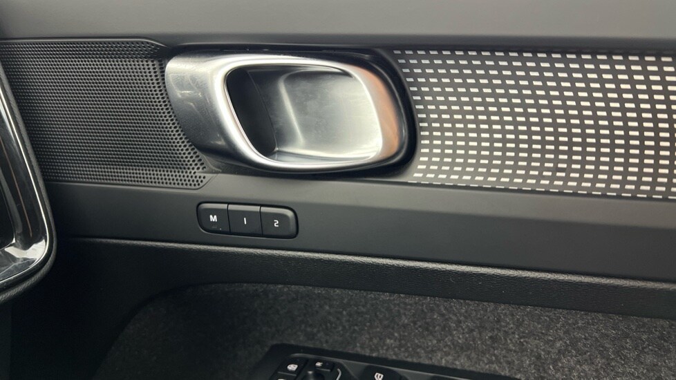 Used Volvo XC40 2024 for sale - 76208957: Photo 52