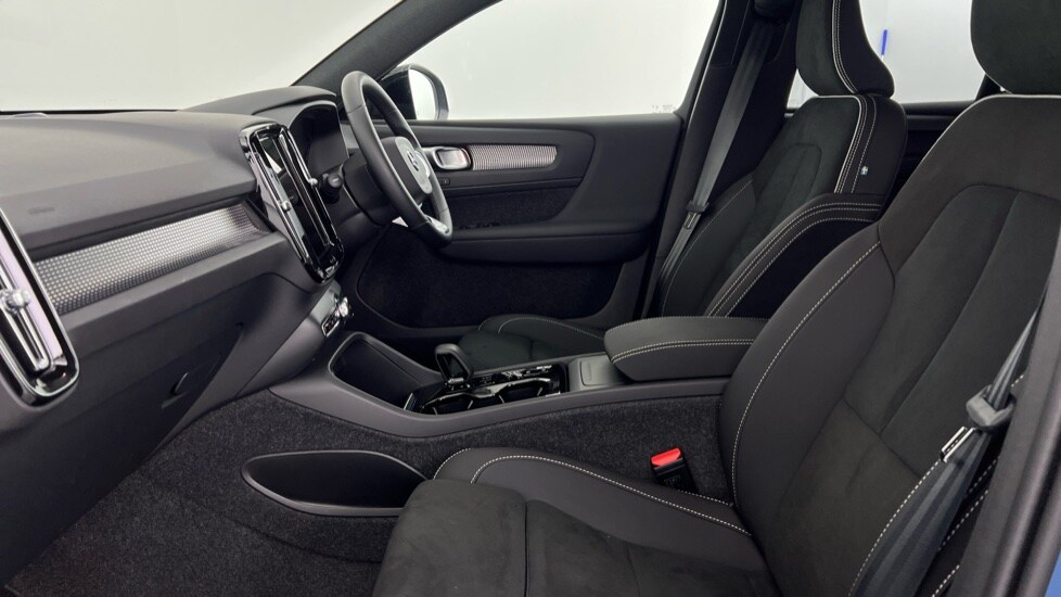 Used Volvo XC40 2024 for sale - 76208957: Photo 62