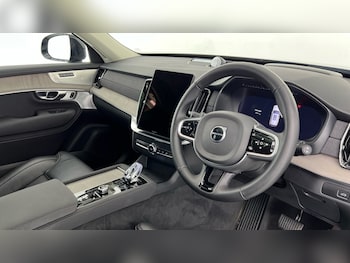 Used Volvo XC90 2025 for sale - 79189303: Photo