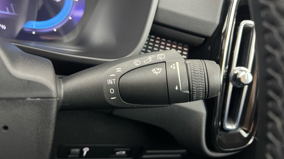 Used Volvo XC40 2022 for sale - 77673834: Photo 23