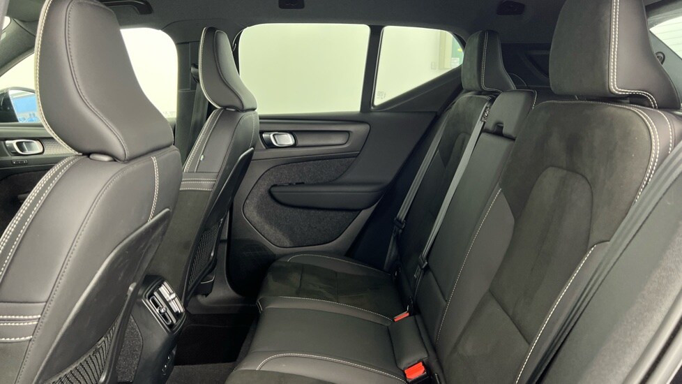 Used Volvo XC40 2022 for sale - 77673834: Photo 32