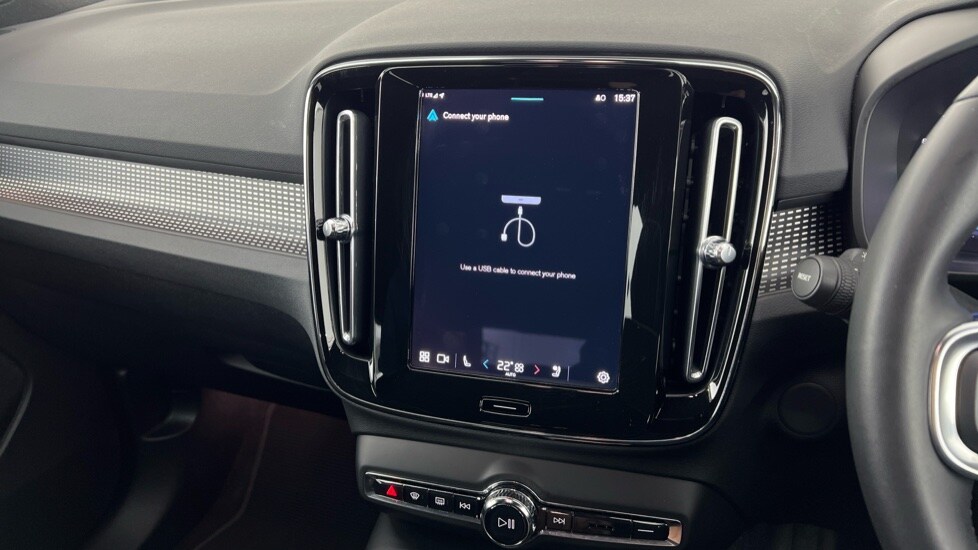 Used Volvo XC40 2022 for sale - 77673834: Photo 44