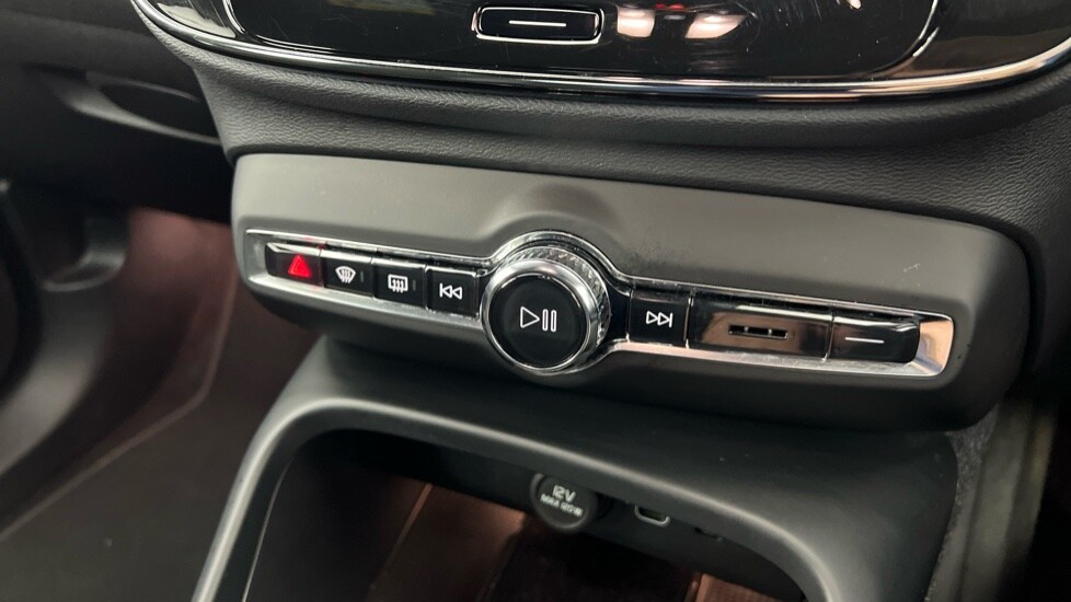 Used Volvo XC40 2022 for sale - 77673834: Photo 49