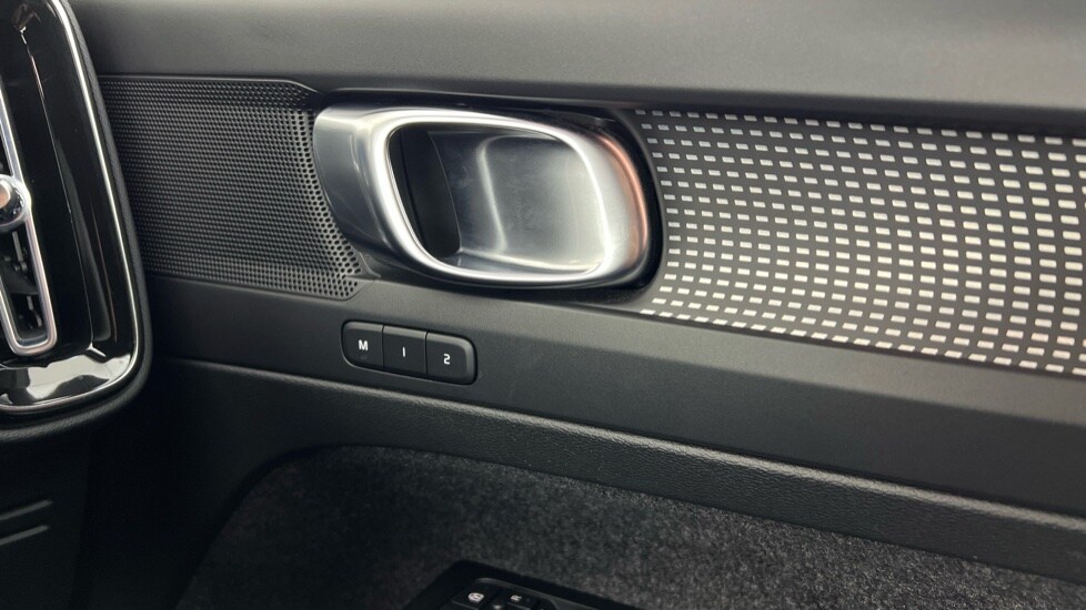 Used Volvo XC40 2022 for sale - 77673834: Photo 52