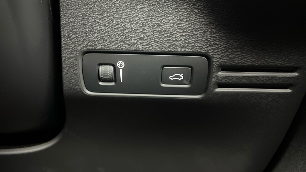 Used Volvo XC40 2022 for sale - 77673834: Photo 53