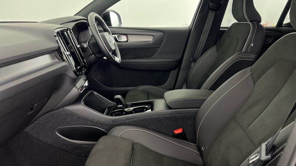 Used Volvo XC40 2022 for sale - 77673834: Photo 61