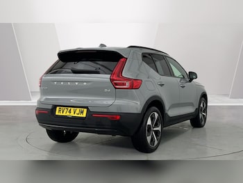 Used Volvo XC40 2025 for sale - 77235539: Photo