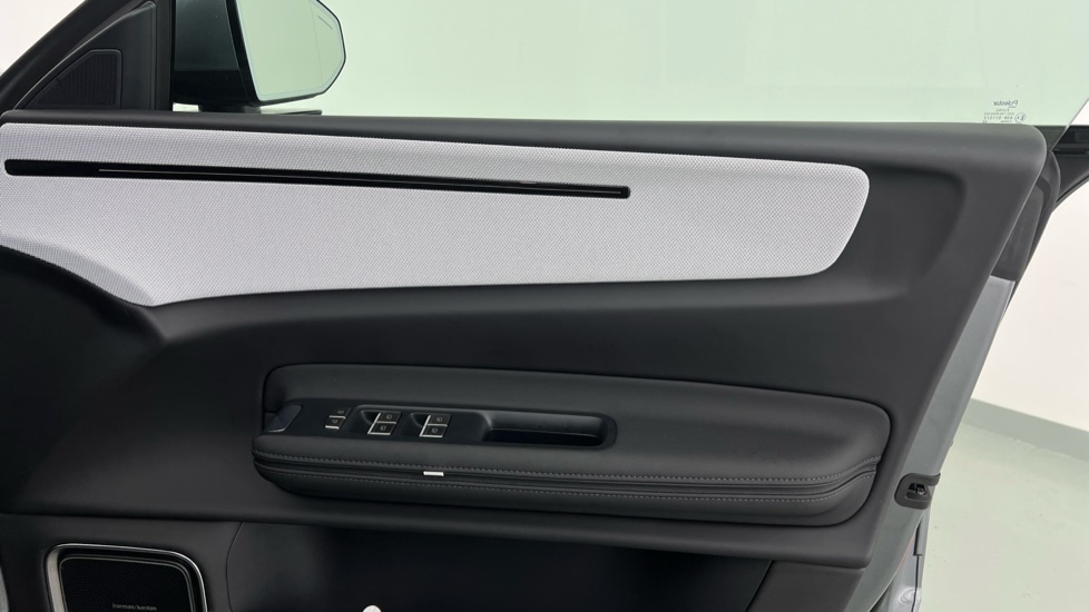 Used Polestar Polestar 4 2025 for sale - 77312344: Photo 33