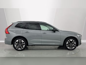 Used Volvo XC60 2025 for sale - 76479796: Photo