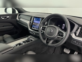 Used Volvo XC60 2021 for sale - 77690847: Photo