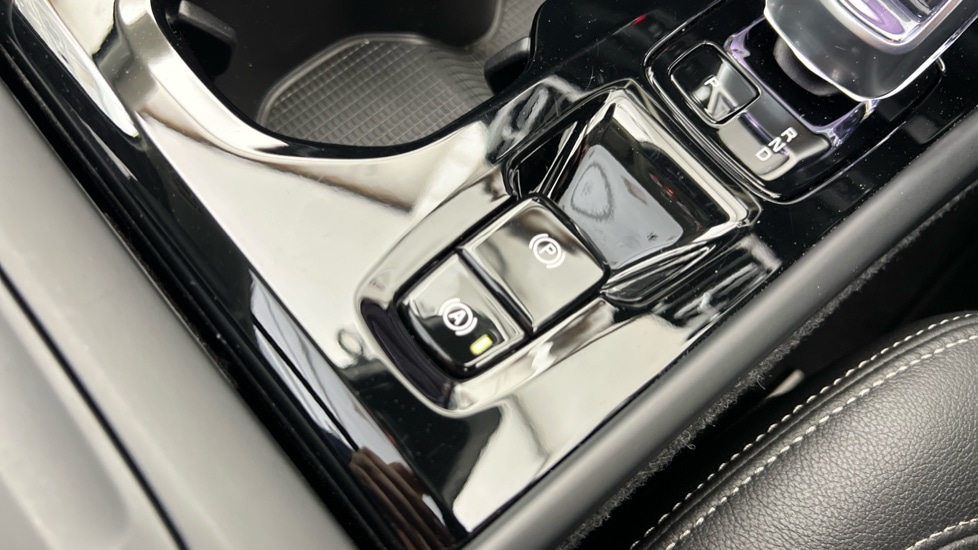 Used Volvo XC40 2025 for sale - 77552239: Photo 27