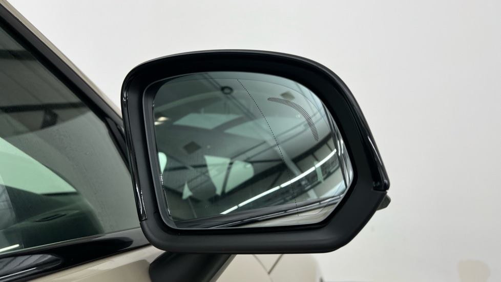 Used Volvo XC40 2025 for sale - 77552239: Photo 32