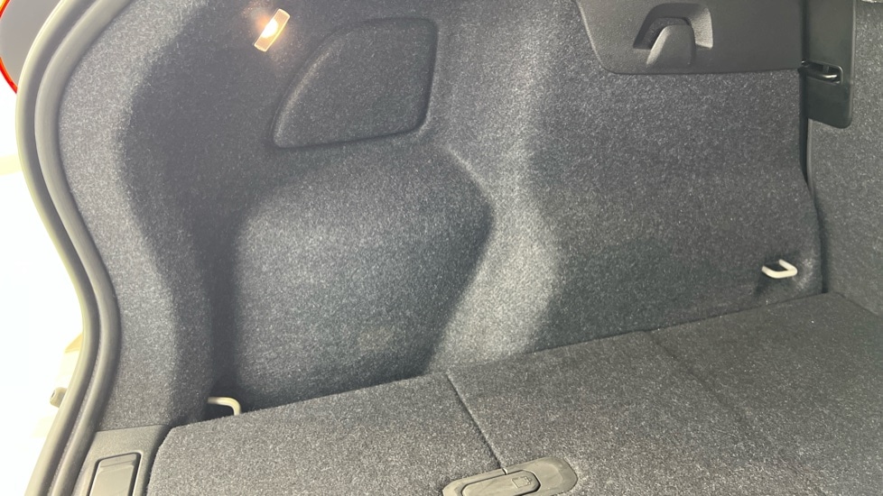 Used Volvo XC40 2025 for sale - 77552239: Photo 60