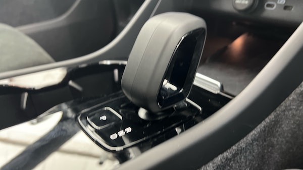 Used Volvo XC40 2023 for sale - 76196040: Photo 14