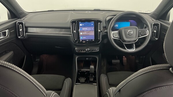Used Volvo XC40 2023 for sale - 76196040: Photo 20