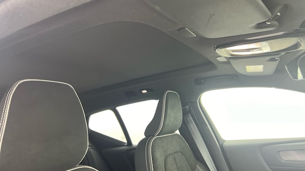 Used Volvo XC40 2023 for sale - 76196040: Photo 33