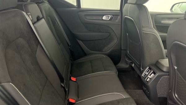 Used Volvo XC40 2023 for sale - 76196040: Photo 35