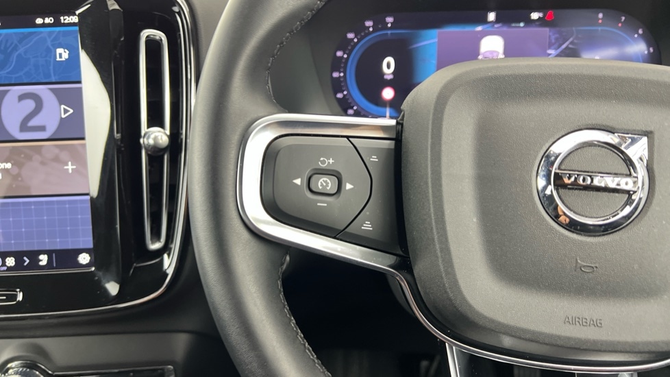 Used Volvo XC40 2024 for sale - 76647813: Photo 21