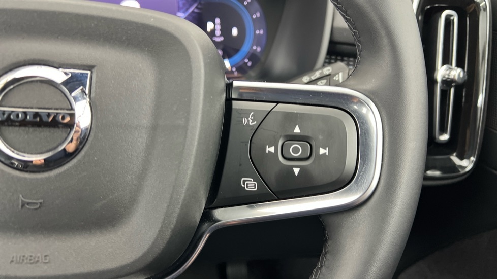 Used Volvo XC40 2024 for sale - 76647813: Photo 22