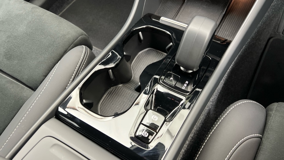 Used Volvo XC40 2024 for sale - 76647813: Photo 25