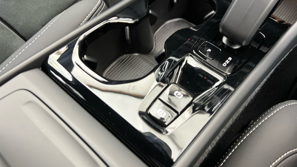 Used Volvo XC40 2024 for sale - 76647813: Photo 27