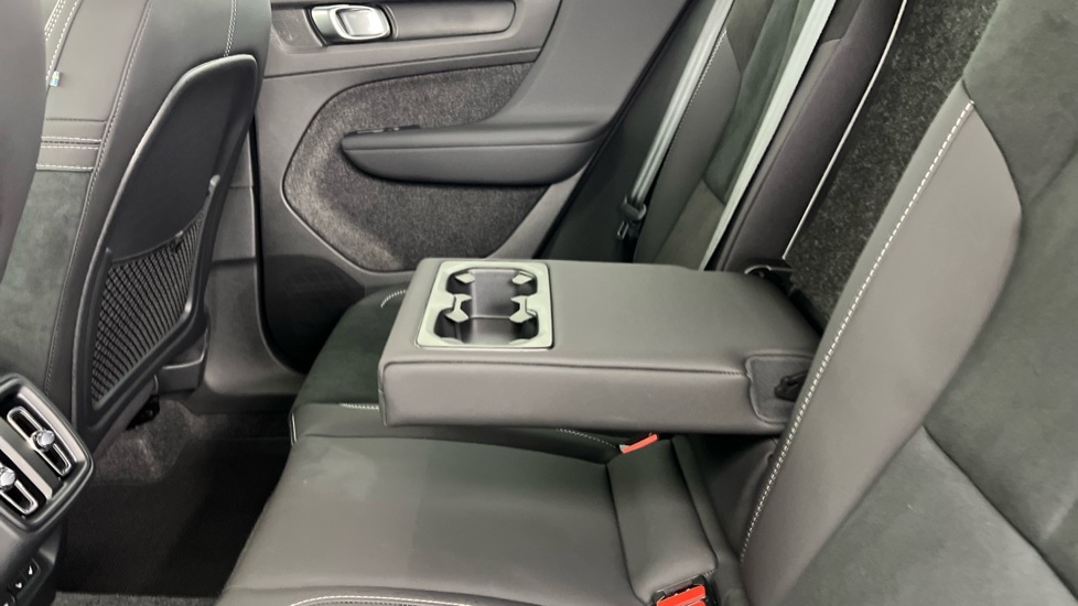 Used Volvo XC40 2024 for sale - 76647813: Photo 34