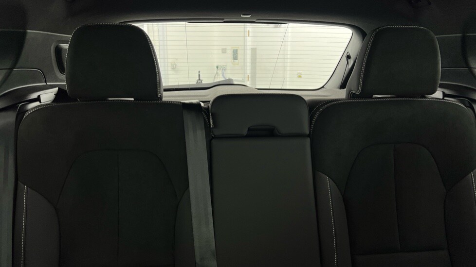 Used Volvo XC40 2024 for sale - 76647813: Photo 36