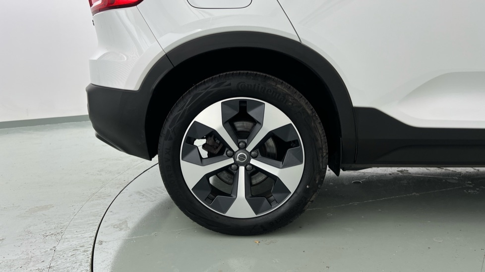 Used Volvo XC40 2024 for sale - 76647813: Photo 9