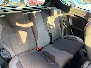 Used Ford Fiesta 2016 for sale - 76796190: Photo