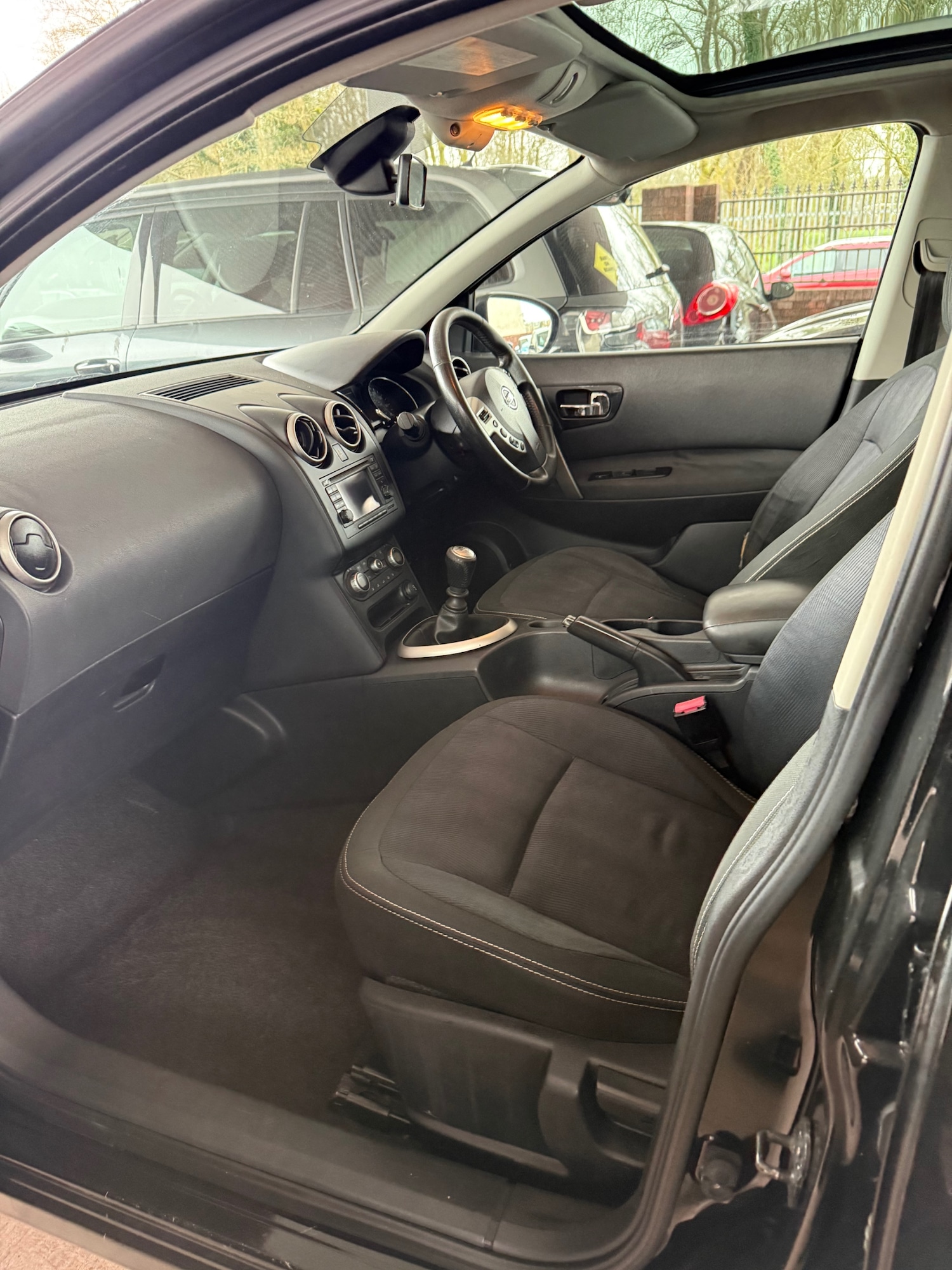 Used Nissan Qashqai 2010 for sale - 77729977: Photo 4