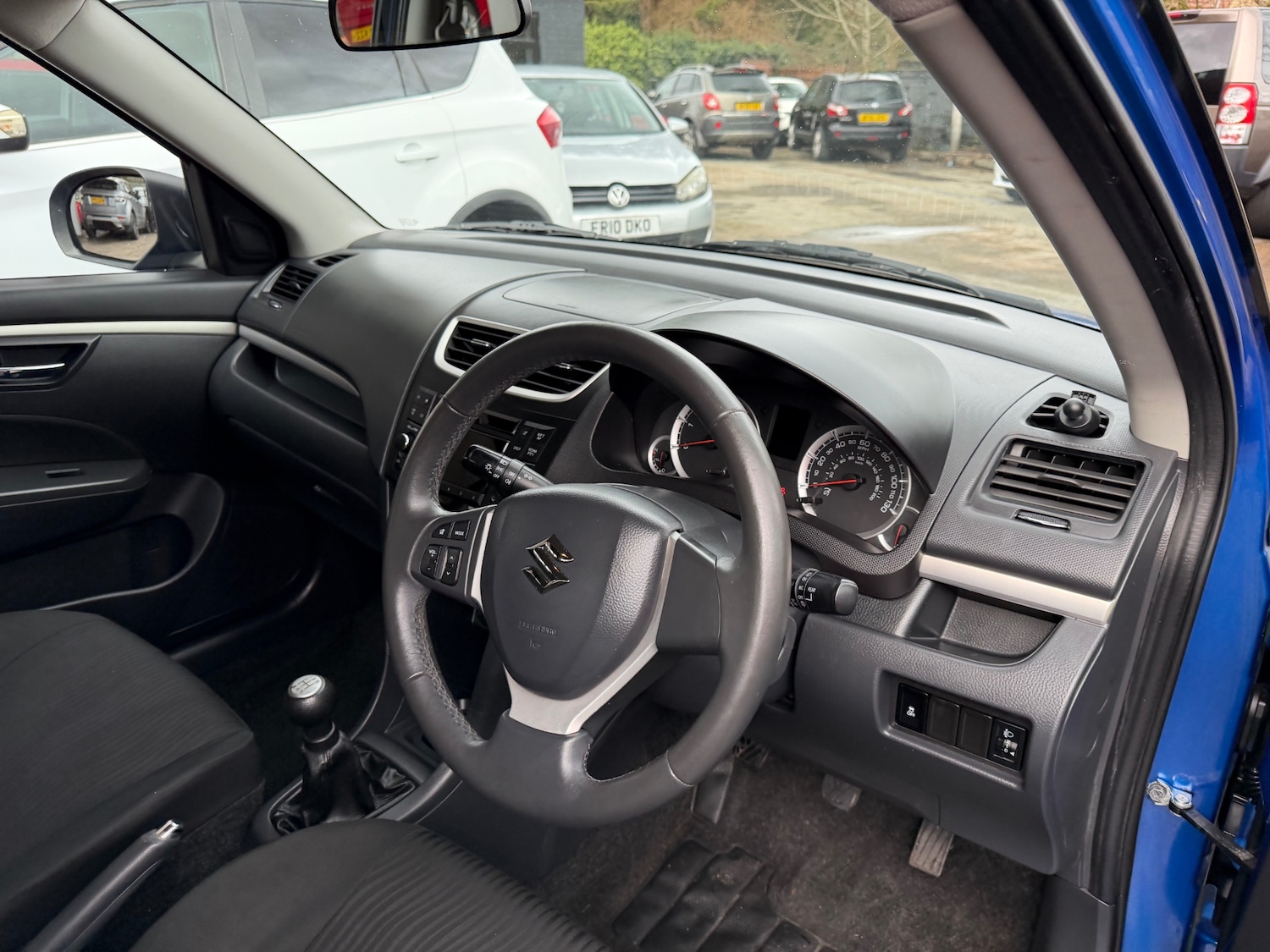 Used Suzuki Swift 2011 for sale - 77548504: Photo 8