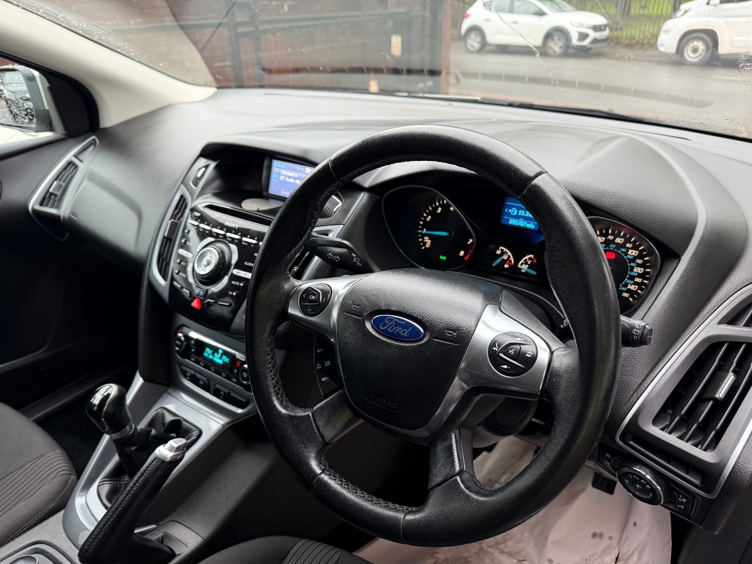 Used Ford Focus 2013 for sale - 76817633: Photo 9