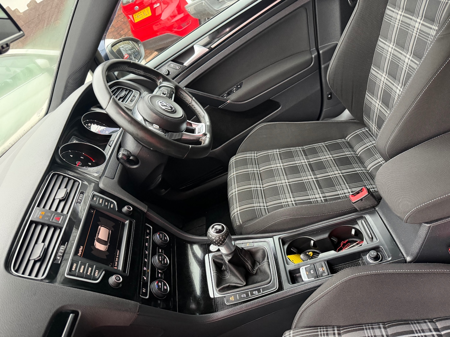 Used Volkswagen Golf 2015 for sale - 77337579: Photo 6