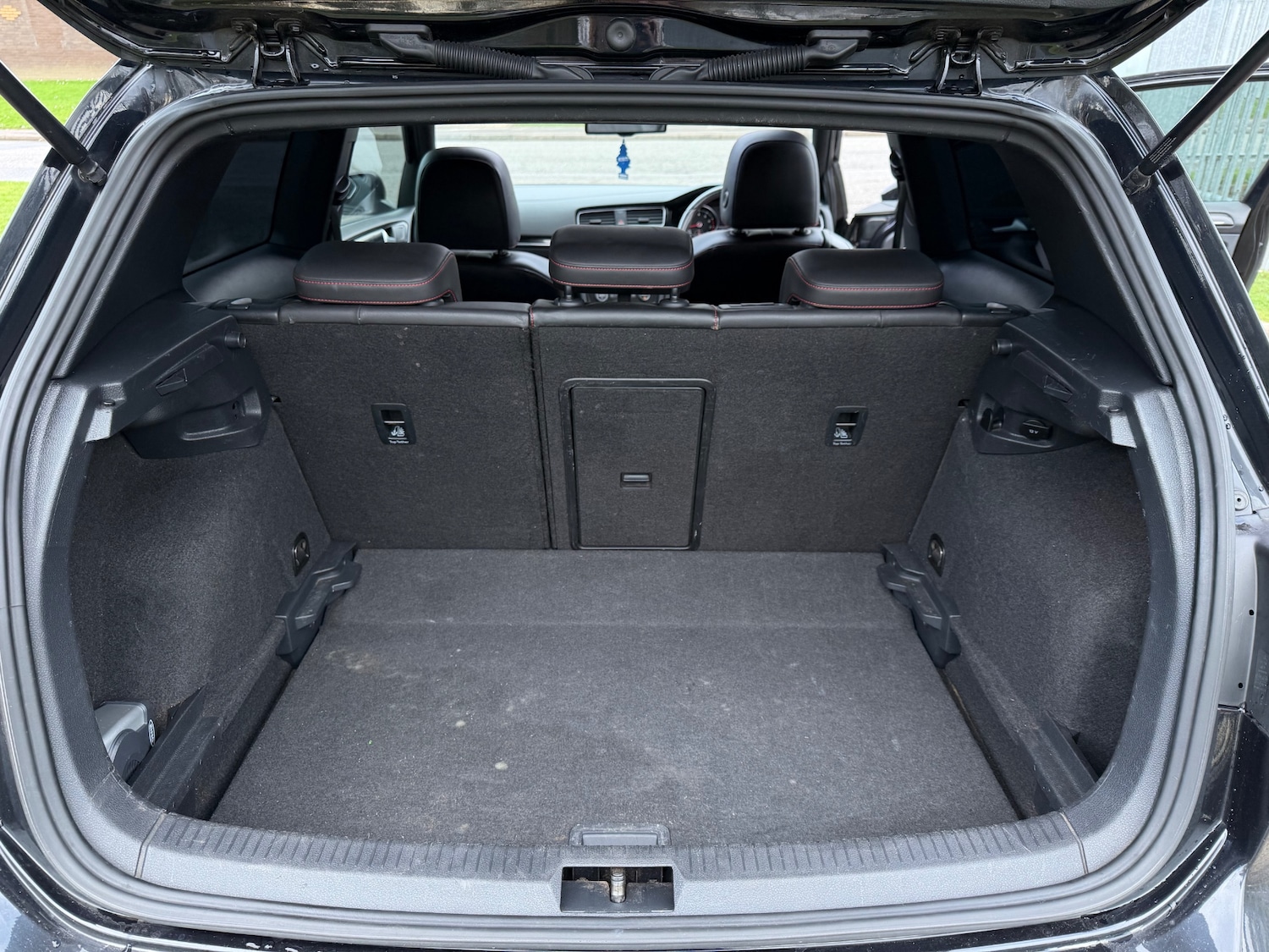 Used Volkswagen Golf 2014 for sale - 77548587: Photo 11