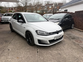 Used Volkswagen Golf 2014 for sale - 77730017: Photo