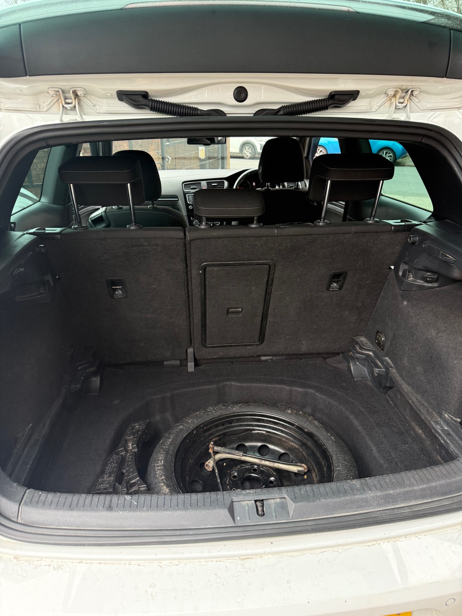 Used Volkswagen Golf 2014 for sale - 77730017: Photo 9