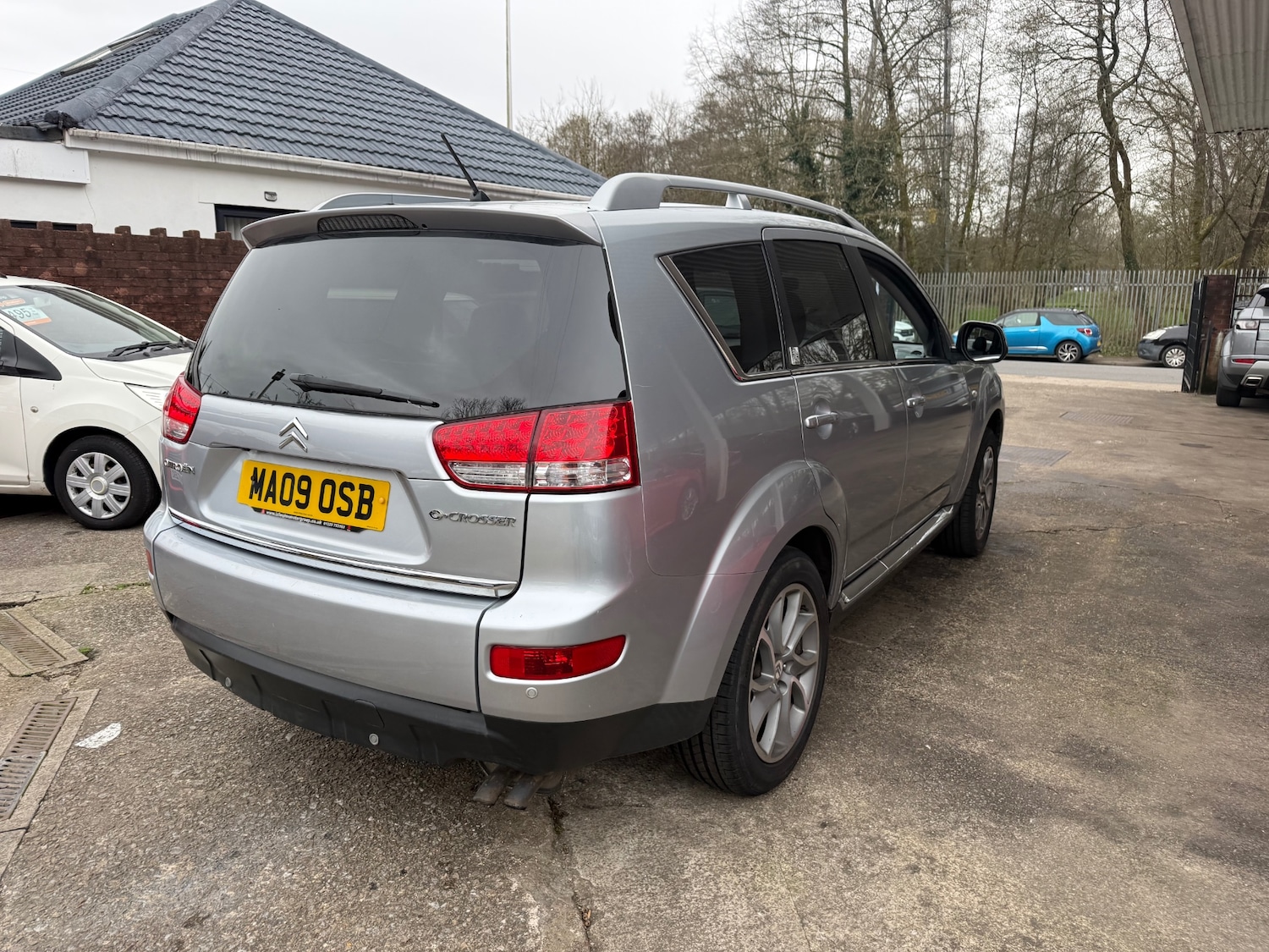 Used Citroen C-Crosser 2009 for sale - 77730135: Photo 4