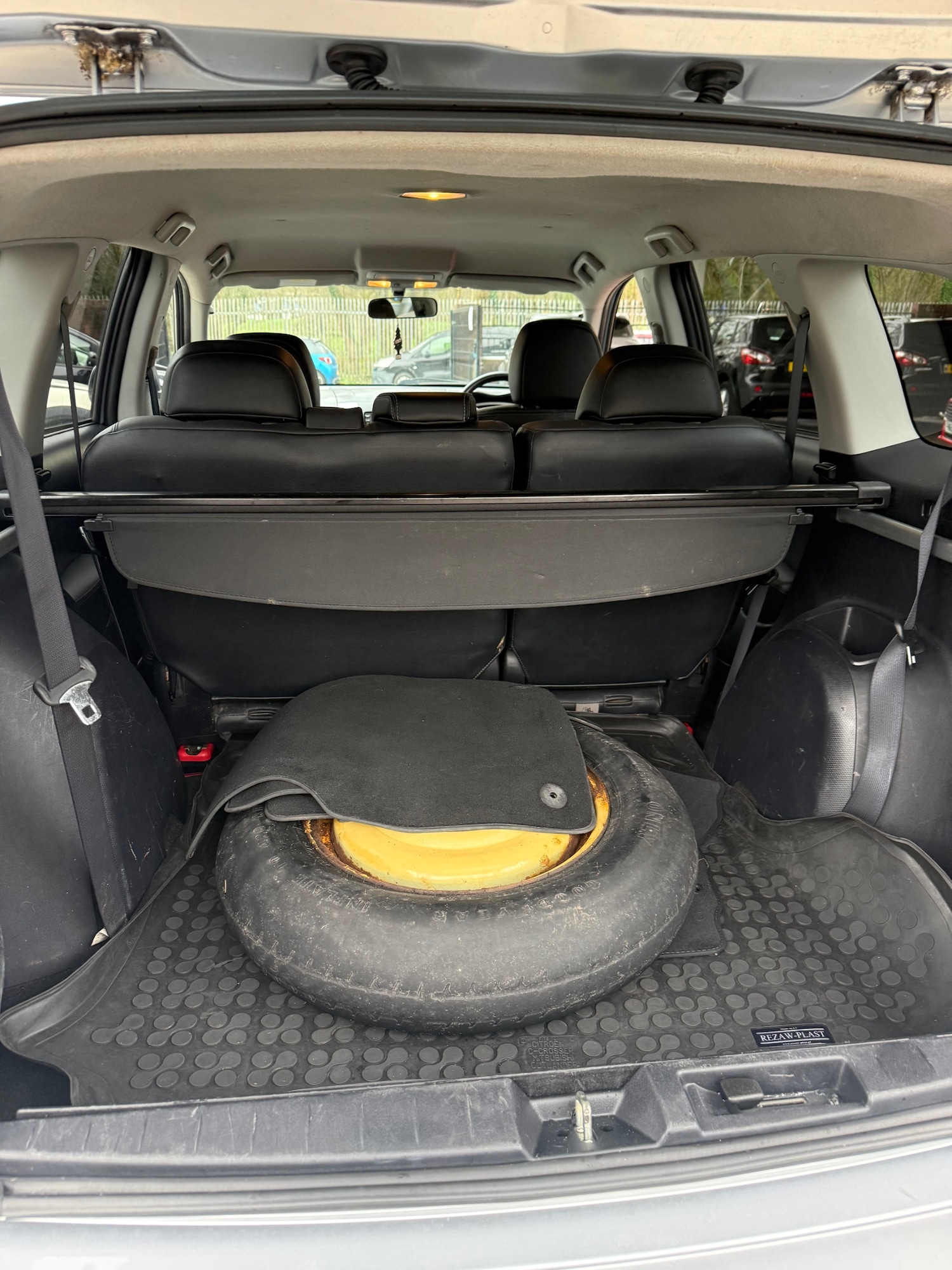 Used Citroen C-Crosser 2009 for sale - 77730135: Photo 6