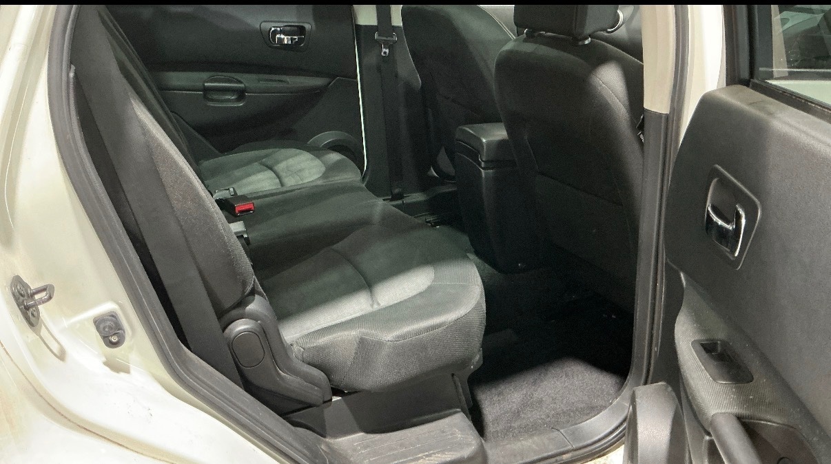 Used Nissan Qashqai+2 2010 for sale - 77548609: Photo 6