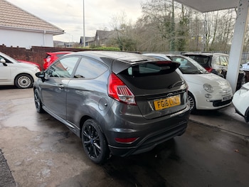 Used Ford Fiesta 2016 for sale - 77061457: Photo