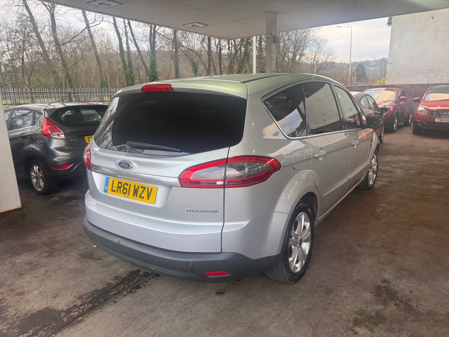 Used Ford S-Max 2011 for sale - 77063452: Photo 6