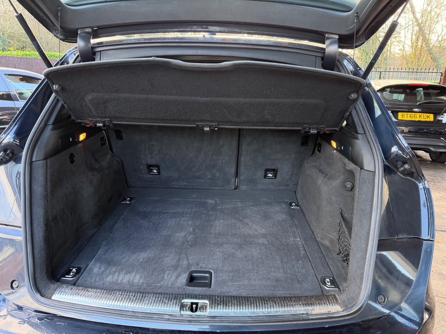 Used Audi Q5 2014 for sale - 76892632: Photo 11