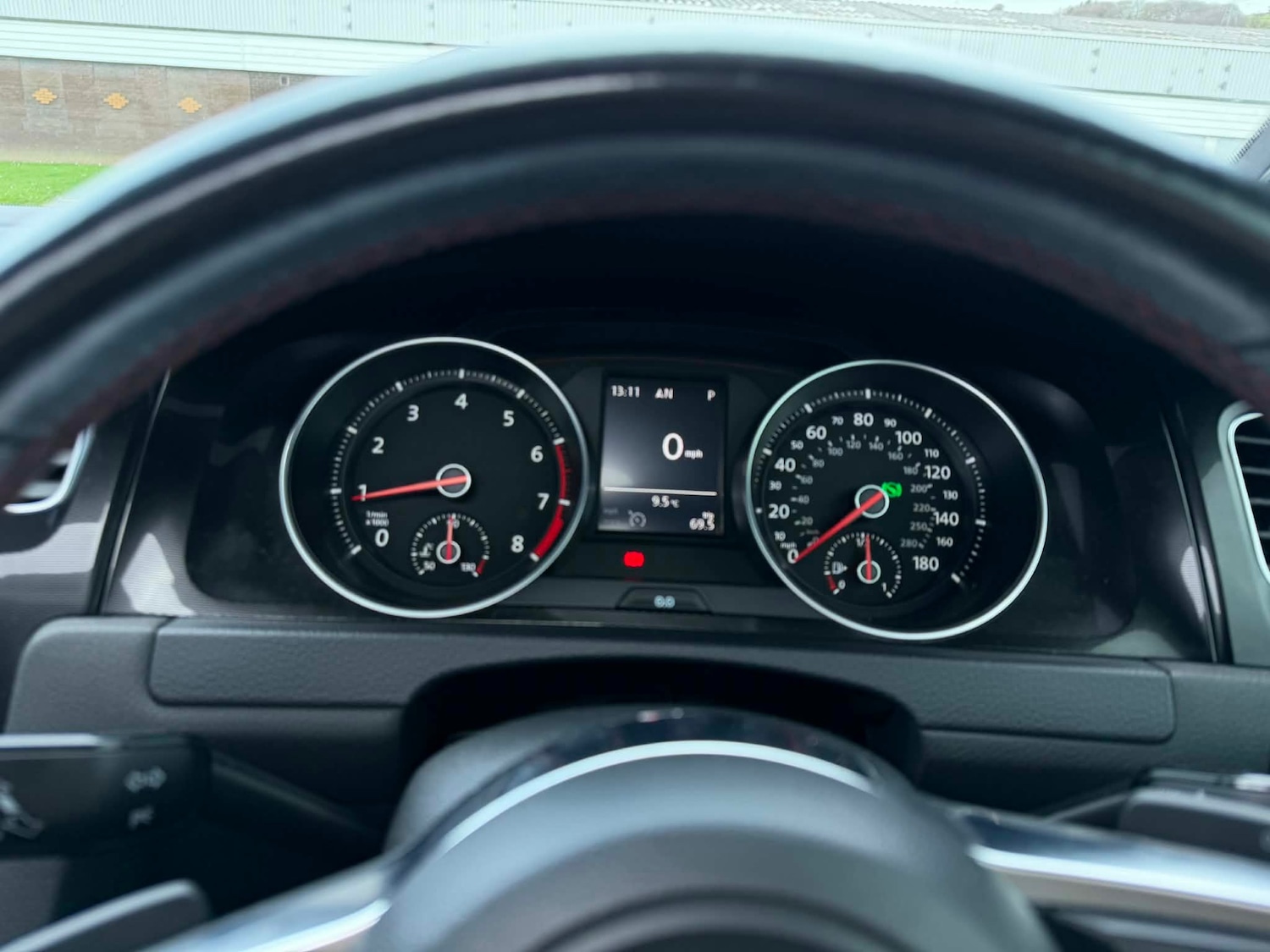 Used Volkswagen Golf 2014 for sale - 77689005: Photo 9